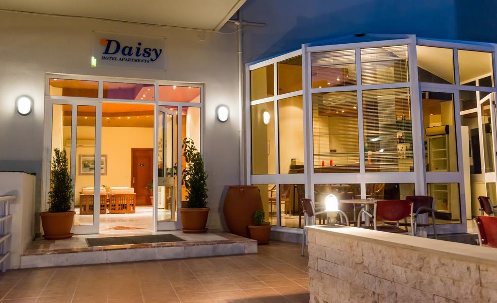 Daisy Hotel Apartments Rethymno  Exterior photo