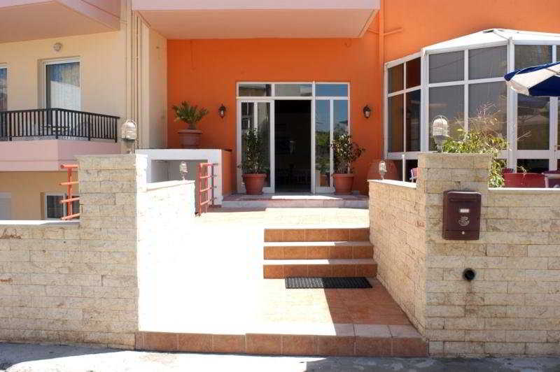 Daisy Hotel Apartments Rethymno  Exterior photo